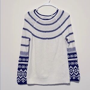 Bass Black and White Crew Neck Sweater with Geometric Patterns